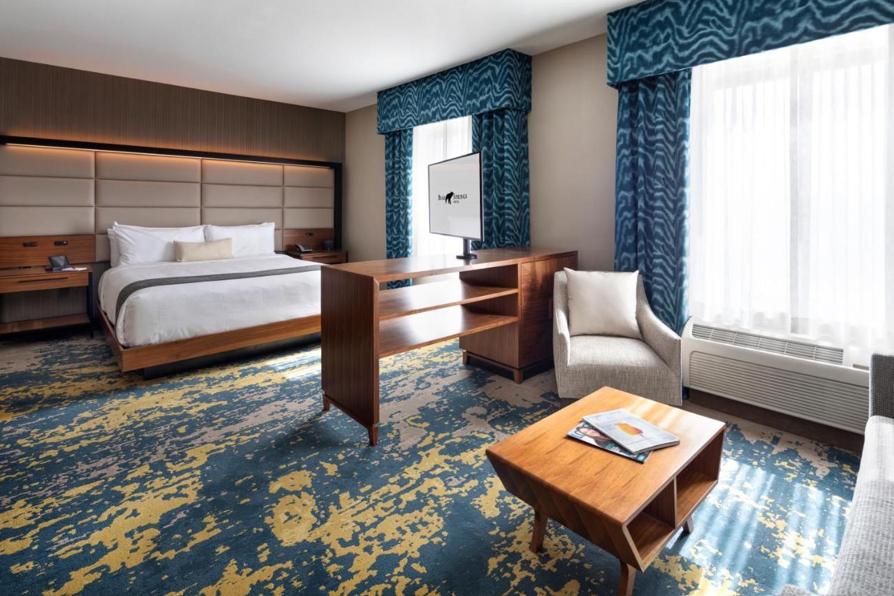 Bear Springs Hotel Хайленд Экстерьер фото